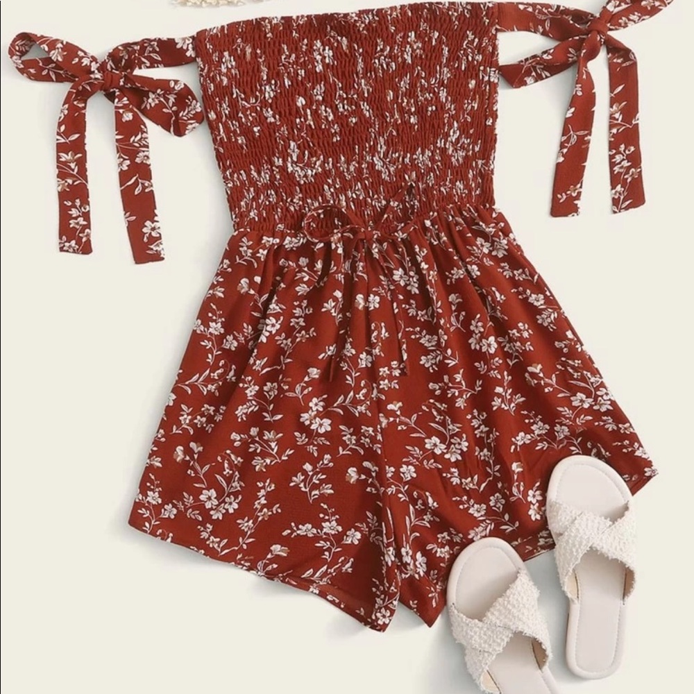 3️⃣FOR2️⃣5️⃣💲‼️ Detail Knot Romper
